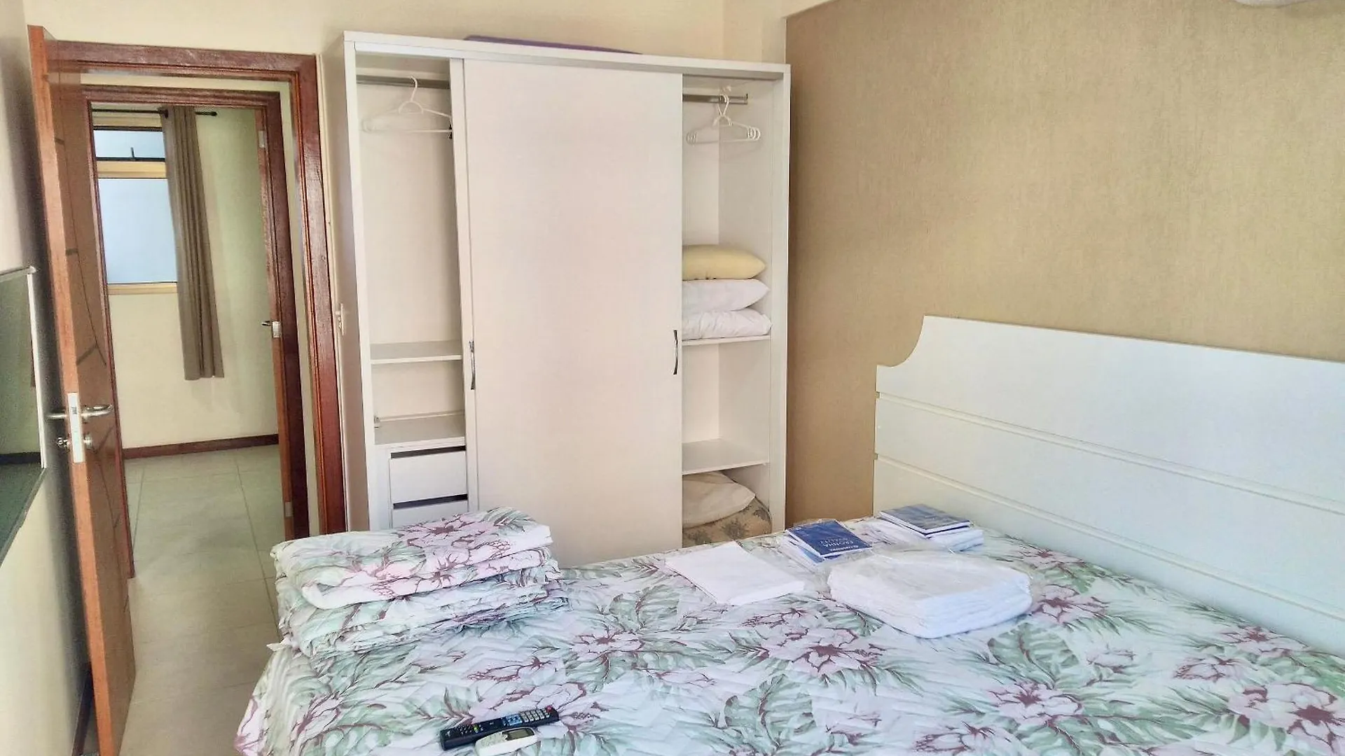 Apartamento 3 Quartos Prainha Arraial Do Cabo - Hospedatom Brasil